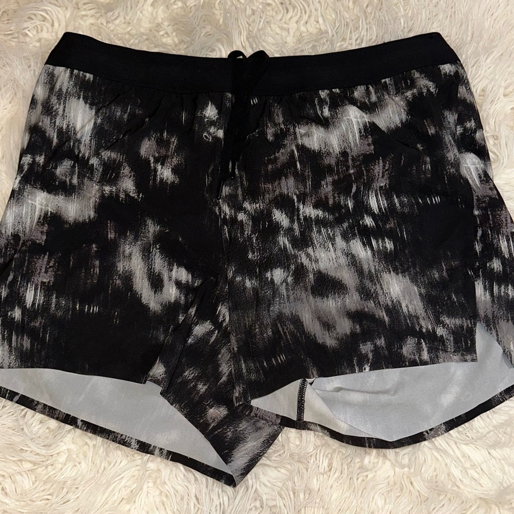All in motion men’s running shorts